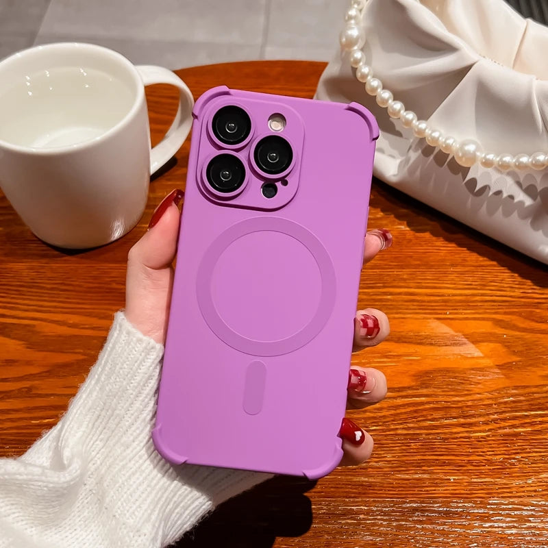 Case iPhone Silicone Anti-Impacto com Proteção de Lente e MagSafe