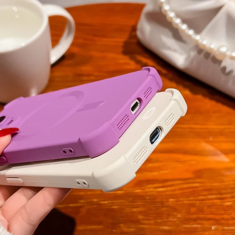 Case iPhone Silicone Anti-Impacto com Proteção de Lente e MagSafe