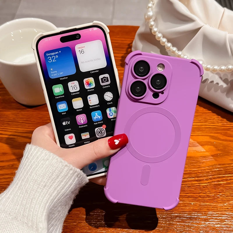 Case iPhone Silicone Anti-Impacto com Proteção de Lente e MagSafe